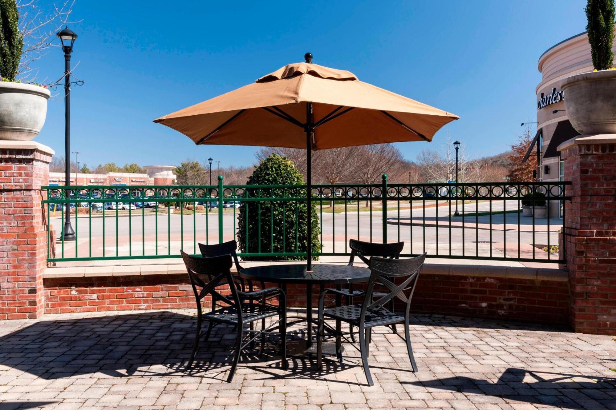 Courtyard By Marriott Franklin Cool Springs Hotel Exterior foto