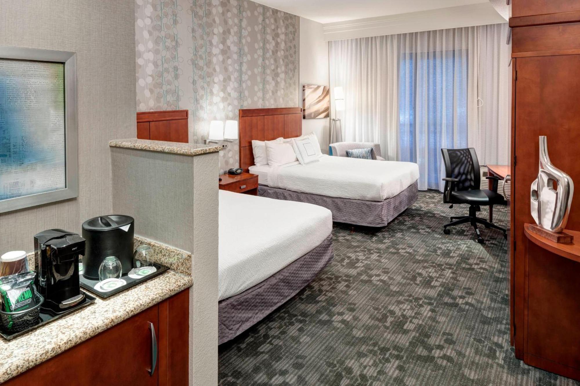 Courtyard By Marriott Franklin Cool Springs Hotel Exterior foto