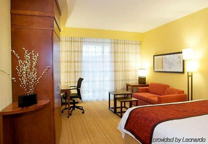 Courtyard By Marriott Franklin Cool Springs Hotel Exterior foto